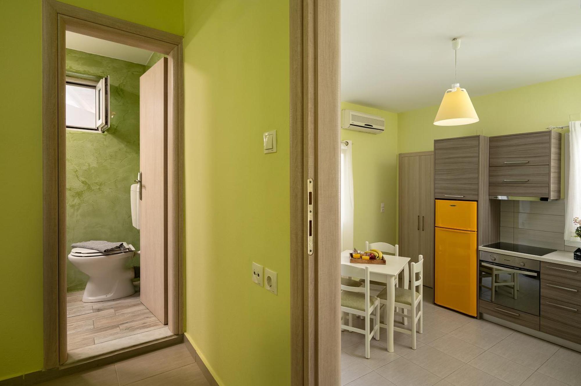Milos Apartment Каламаки Экстерьер фото