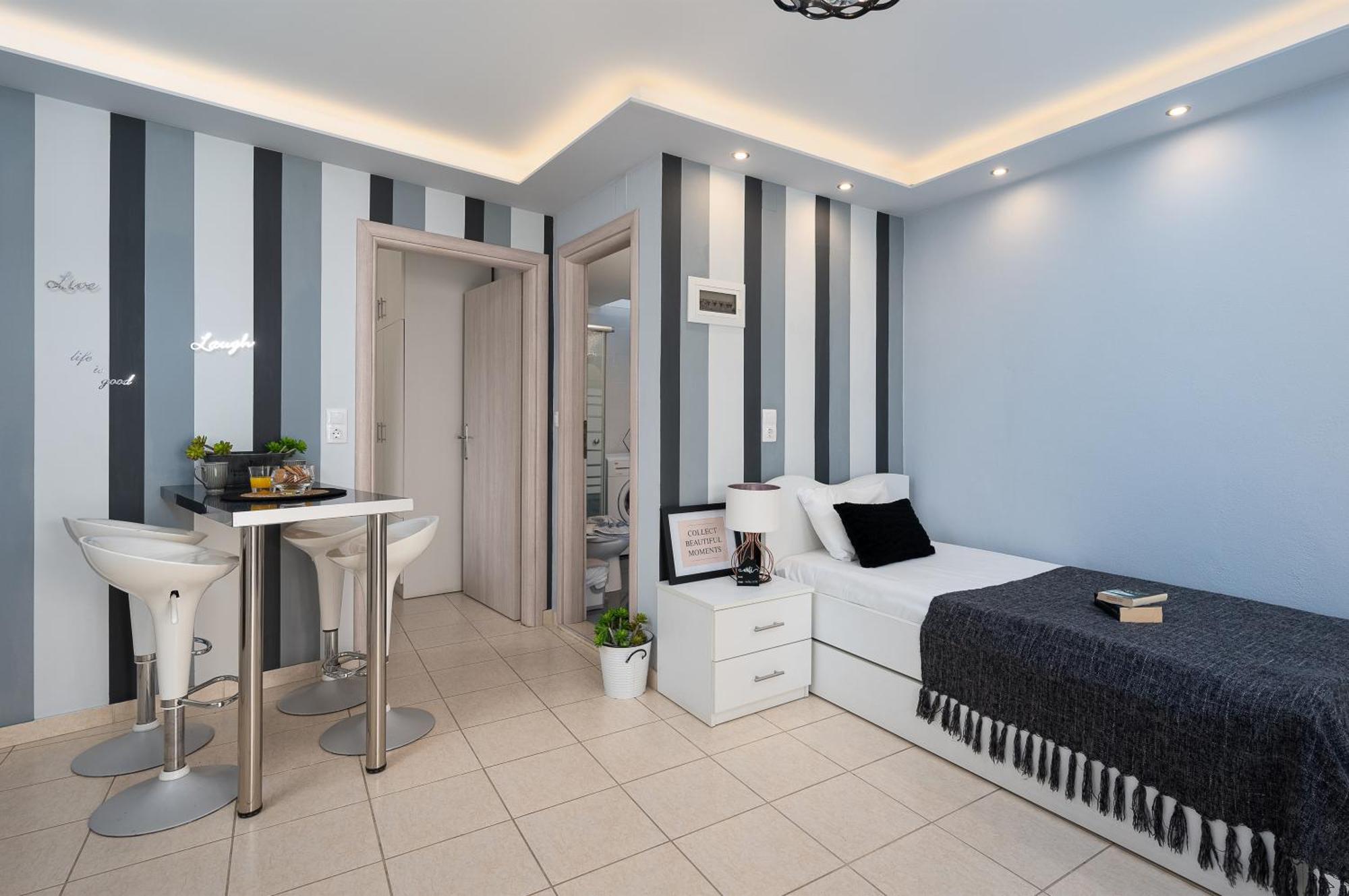 Milos Apartment Каламаки Экстерьер фото