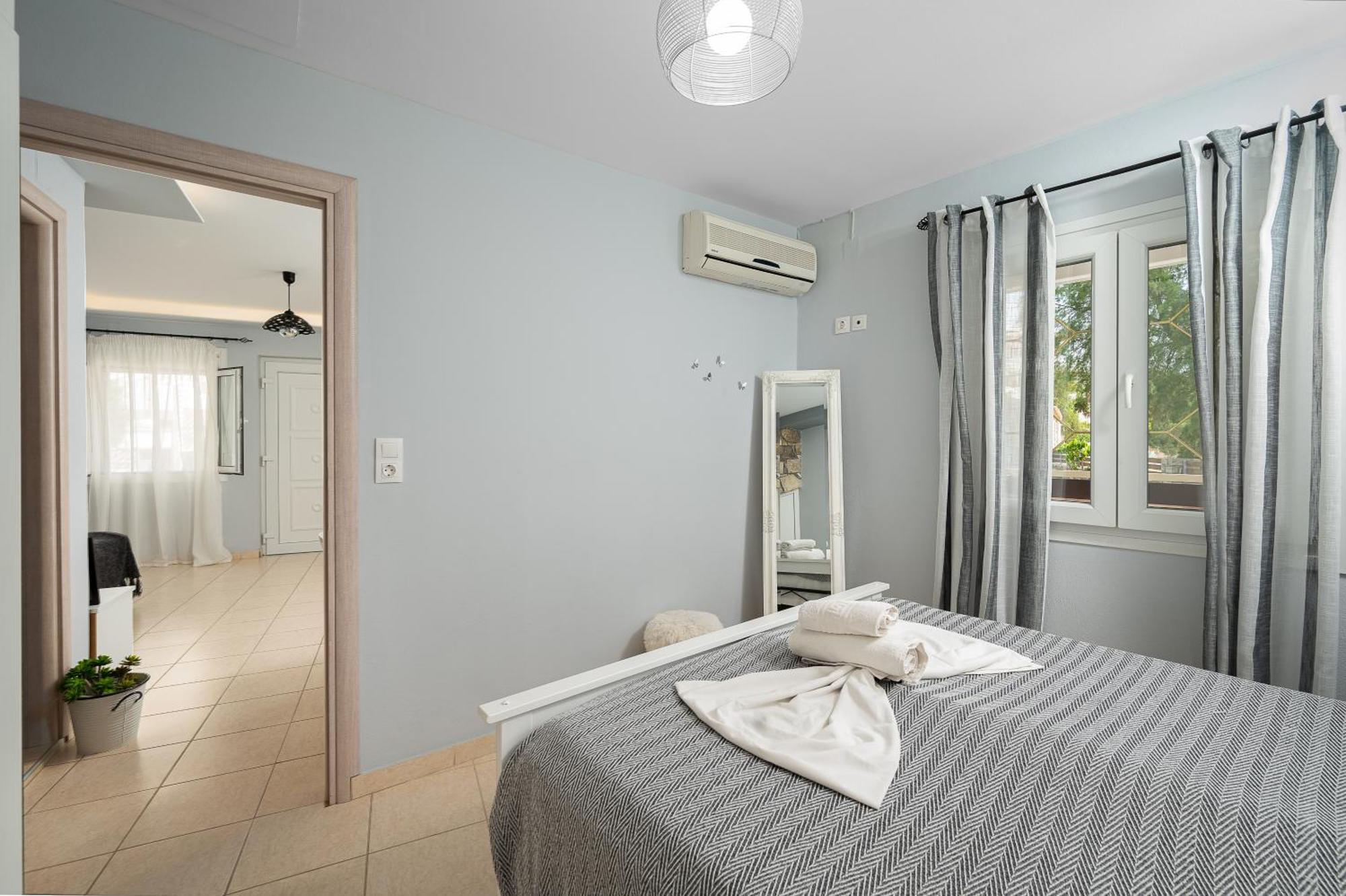 Milos Apartment Каламаки Экстерьер фото